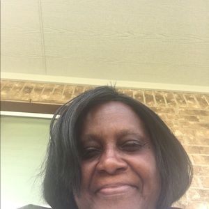 Meet your Posher, Cynthia